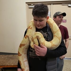 Meet your Posher, Pam